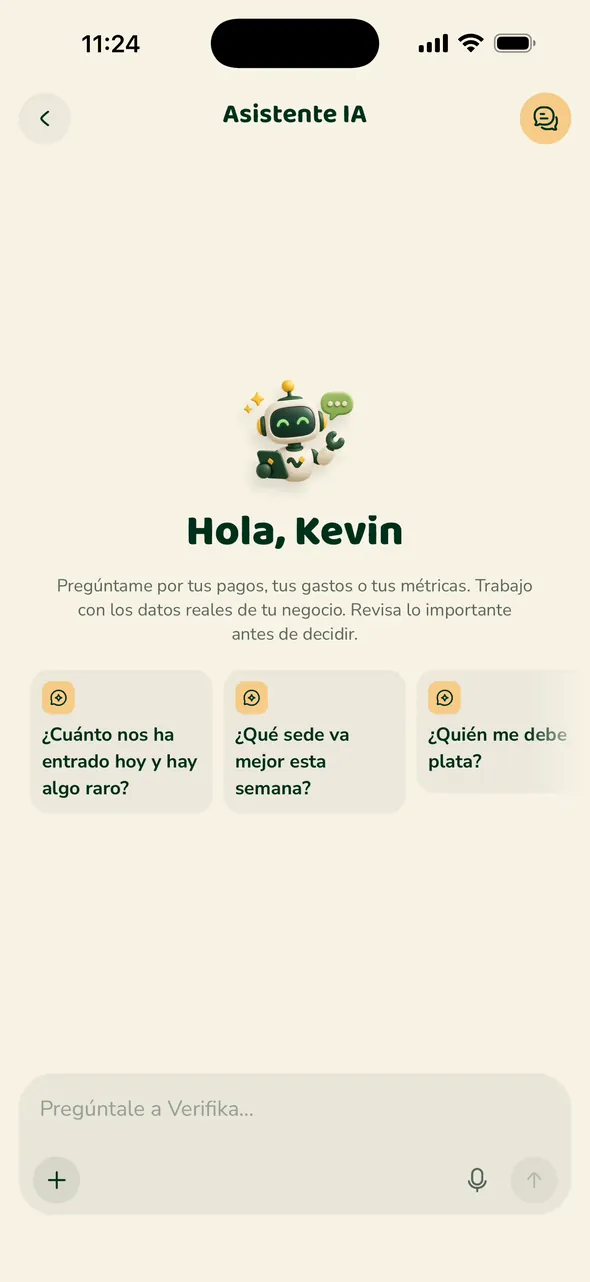 Asistente IA de Verifika respondiendo cuánto entró hoy y qué pagos revisar